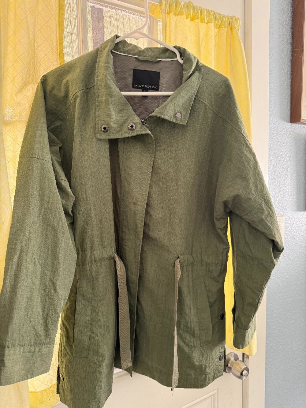 Banana Republic Windbreaker Women's S Olive Green EUC
